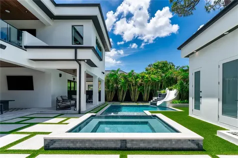 114 W Davis Boulevard Tampa FL 33606