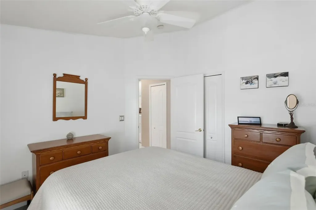 1240 Bluffs Circle Dunedin FL 34698