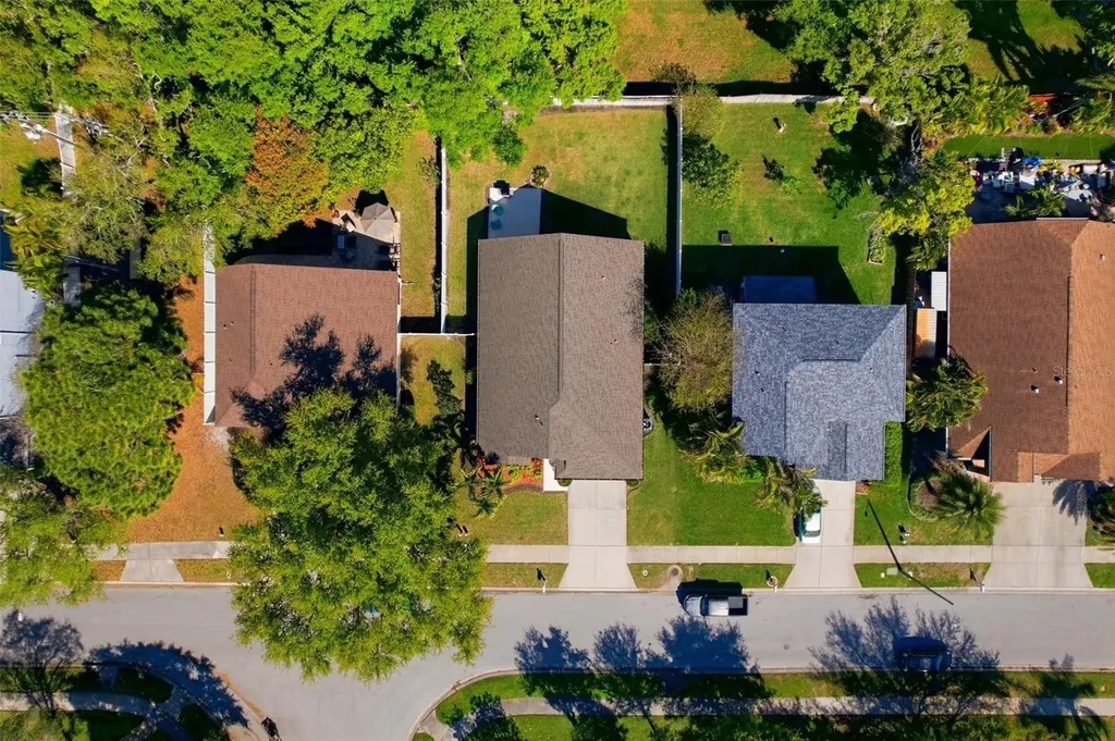 1240 Bluffs Circle Dunedin FL 34698