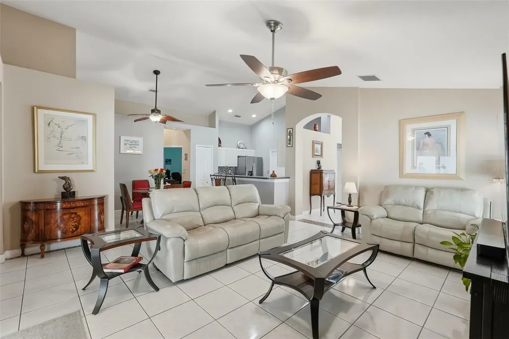 1240 Bluffs Circle Dunedin FL 34698