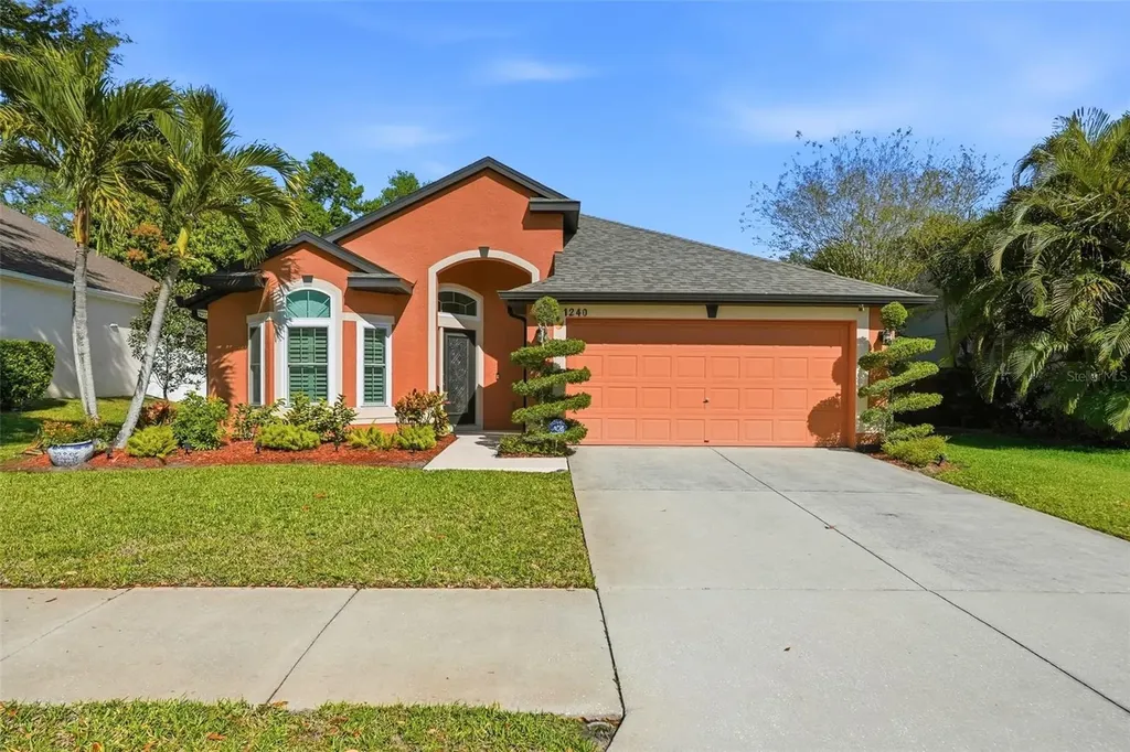 1240 Bluffs Circle Dunedin FL 34698