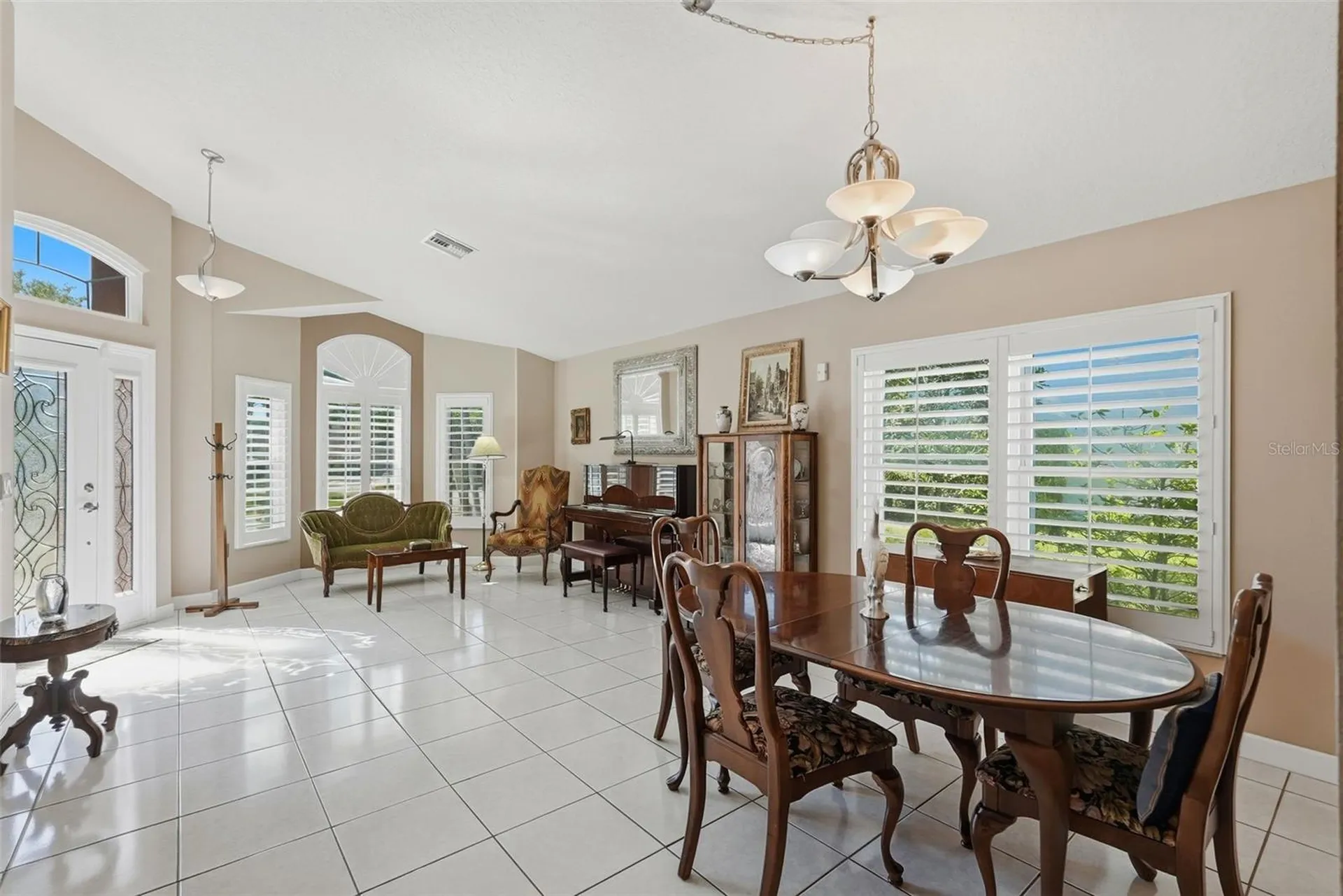 1240 Bluffs Circle Dunedin FL 34698