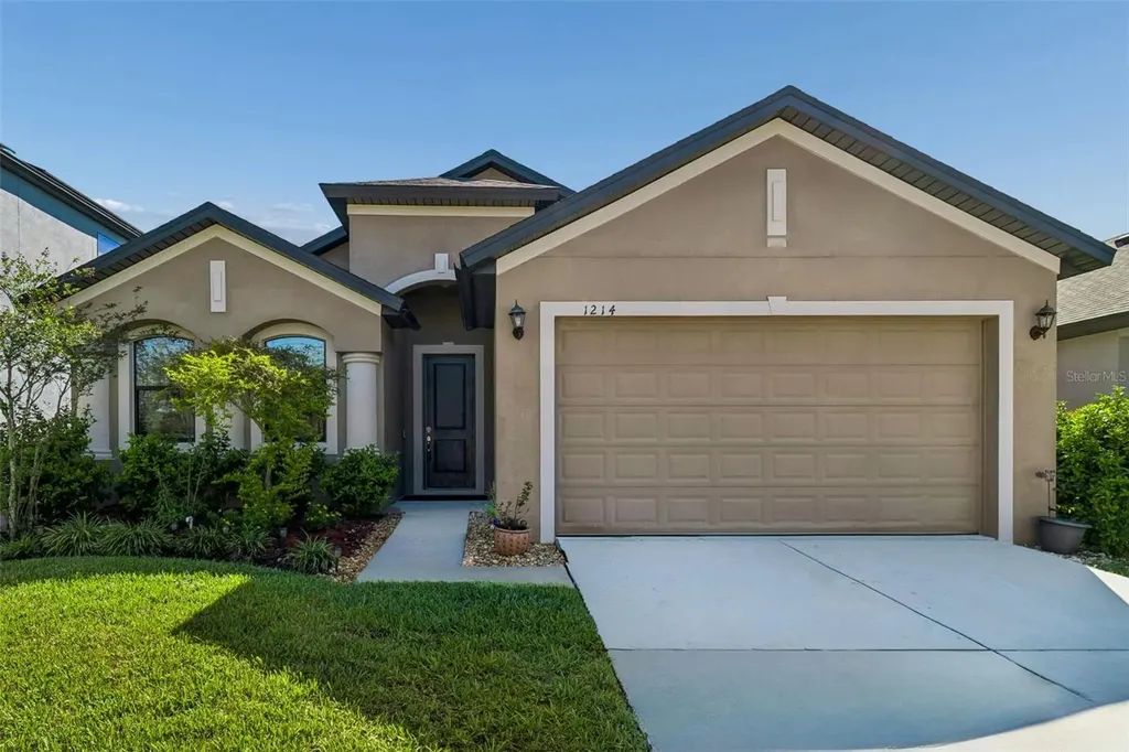 1214 Florablu Drive Seffner FL 33584