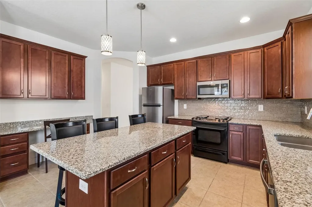 1214 Florablu Drive Seffner FL 33584