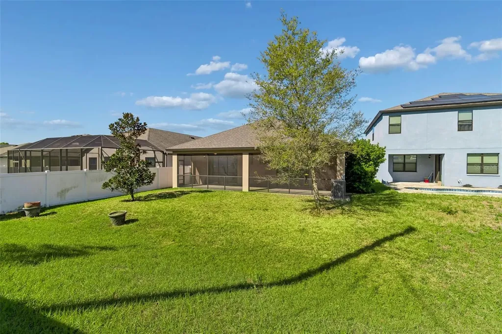 1214 Florablu Drive Seffner FL 33584