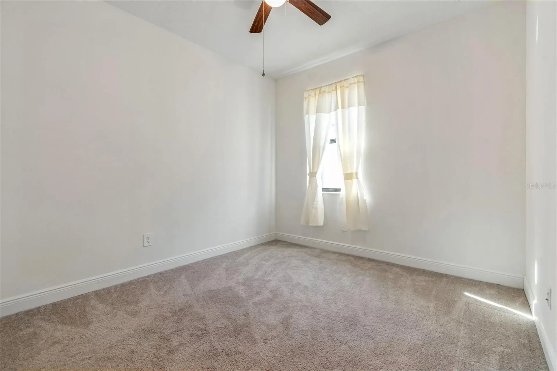 1214 Florablu Drive Seffner FL 33584