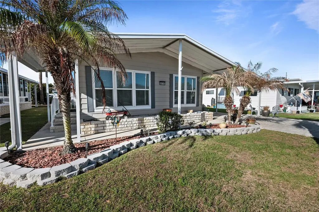 36701 Grace Avenue Zephyrhills FL 33542