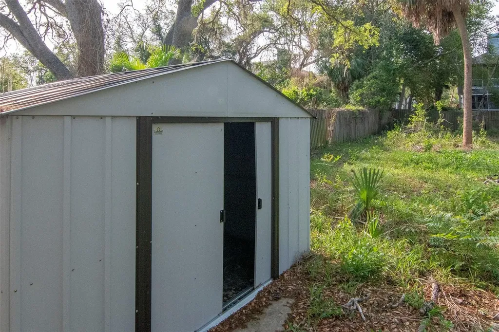 2826 W Shelton Avenue Tampa FL 33611