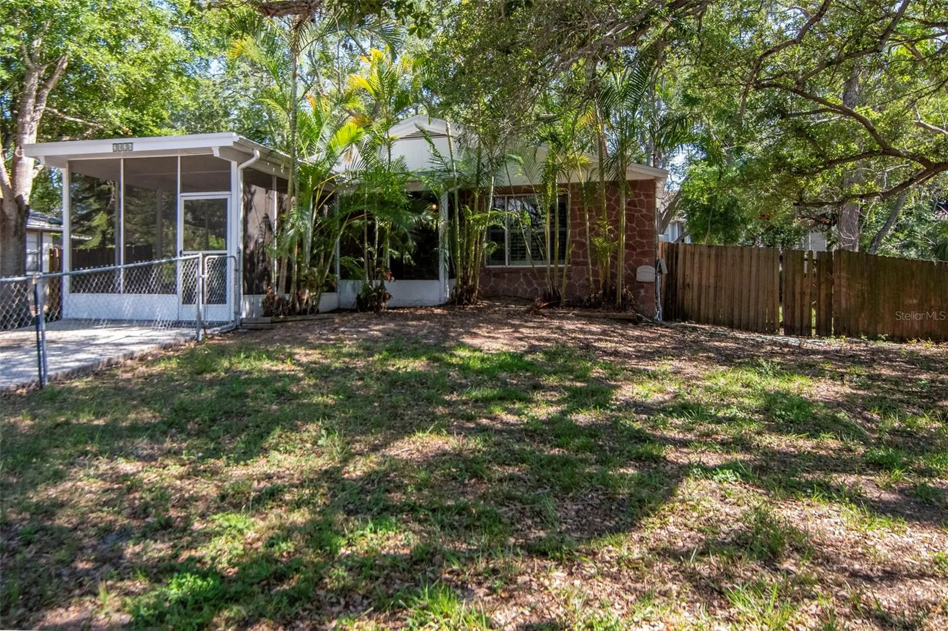 2826 W Shelton Avenue Tampa FL 33611