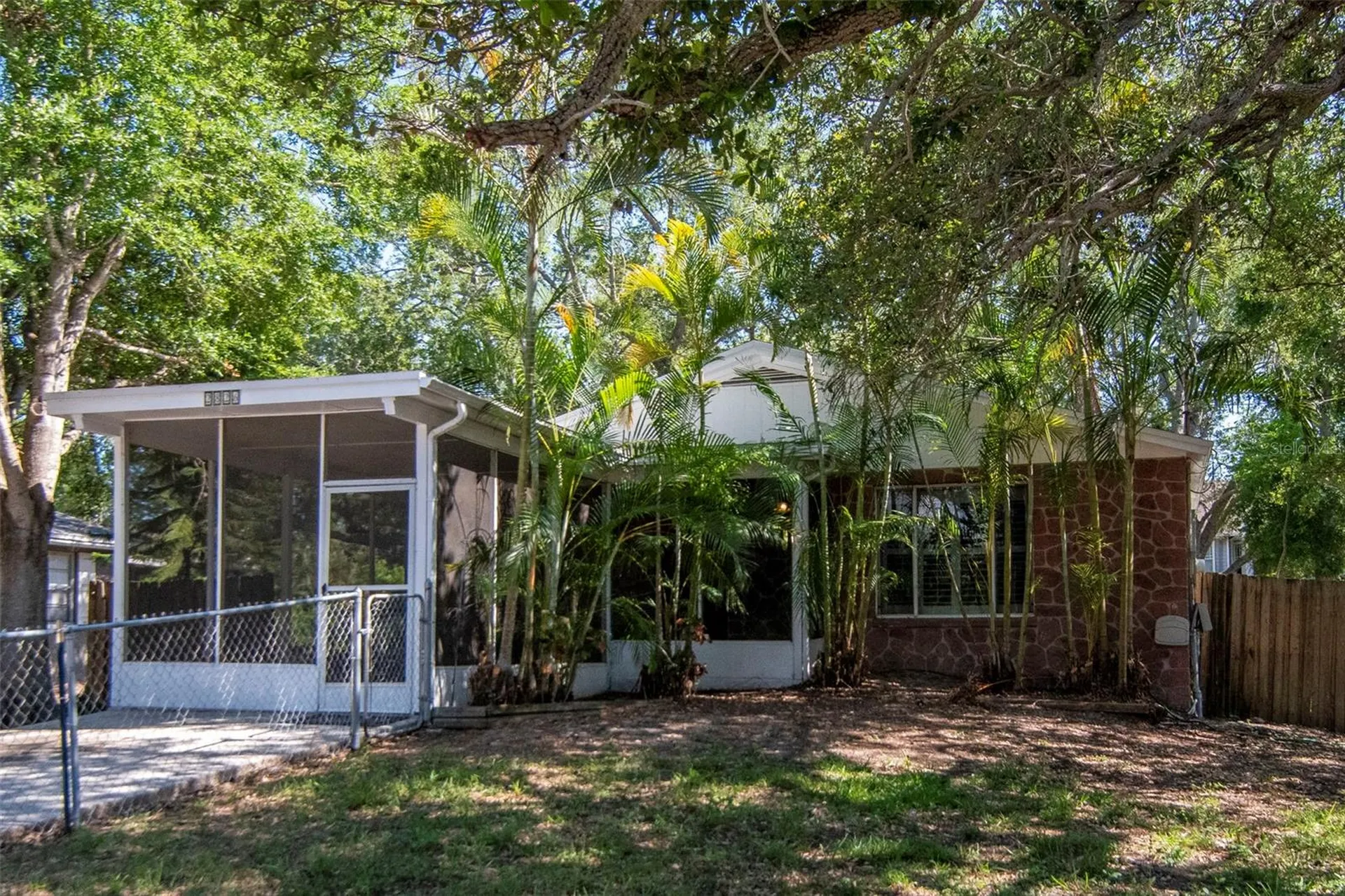 2826 W Shelton Avenue Tampa FL 33611