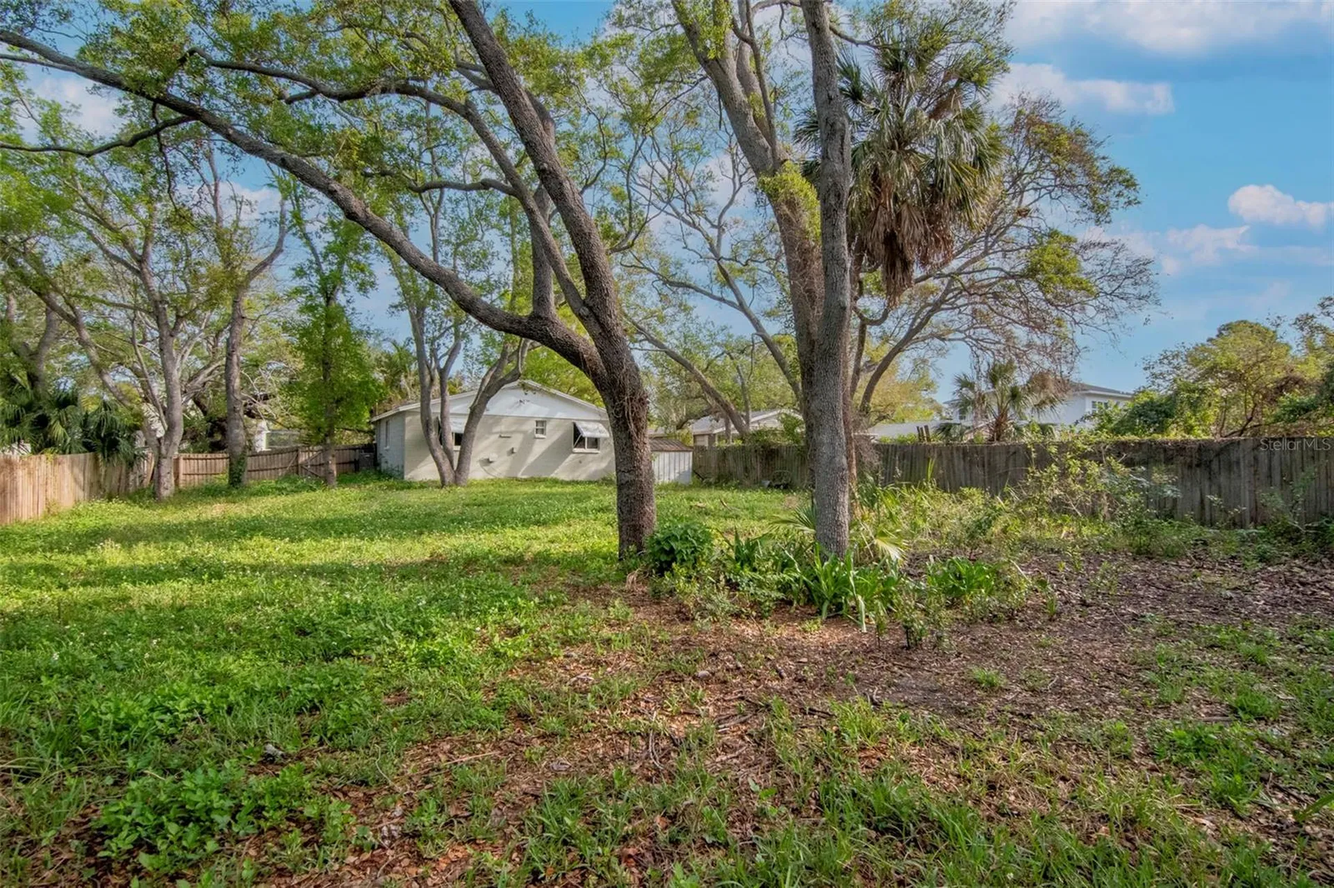 2826 W Shelton Avenue Tampa FL 33611