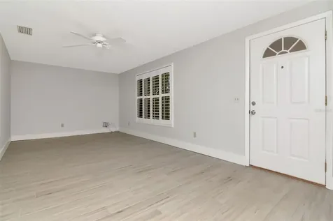 2826 W Shelton Avenue Tampa FL 33611