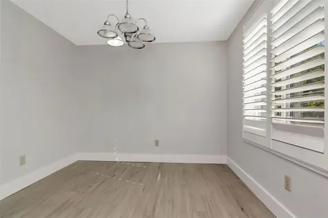2826 W Shelton Avenue Tampa FL 33611