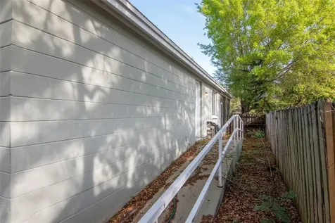 2826 W Shelton Avenue Tampa FL 33611