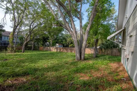 2826 W Shelton Avenue Tampa FL 33611