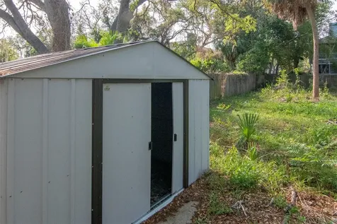 2826 W Shelton Avenue Tampa FL 33611