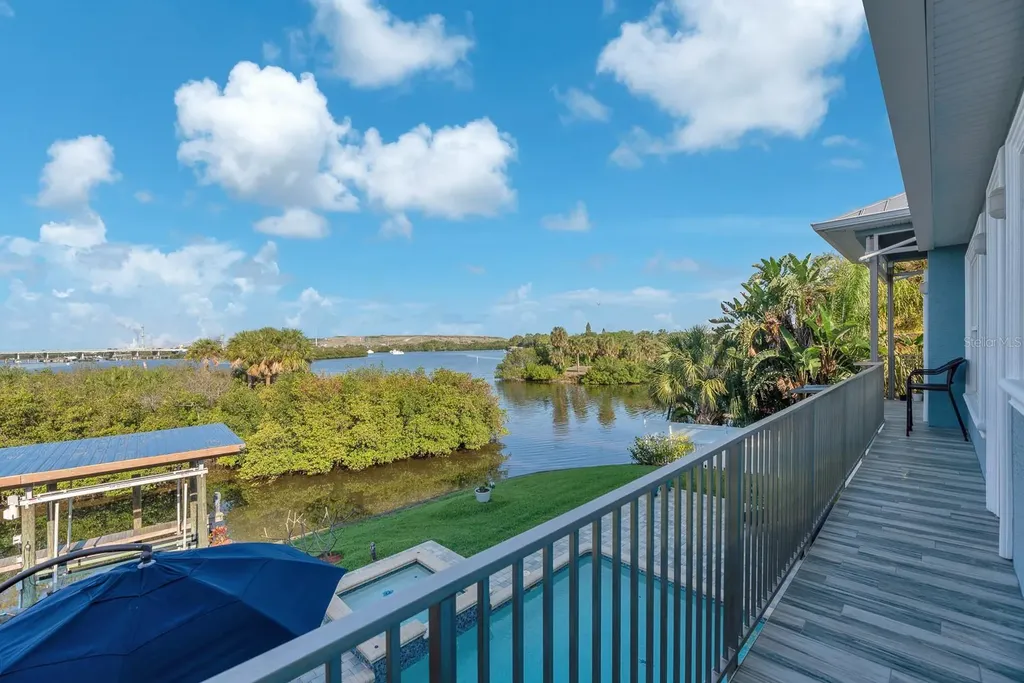 9425 Oak Street Riverview FL 33578
