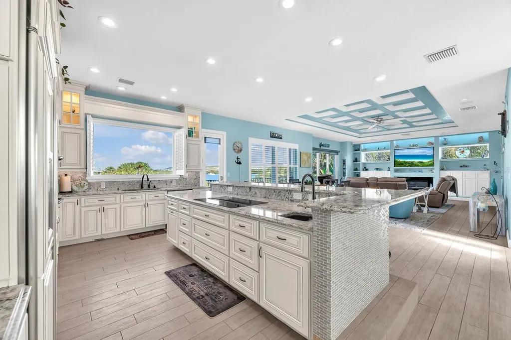 9425 Oak Street Riverview FL 33578