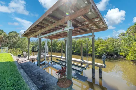 9425 Oak Street Riverview FL 33578