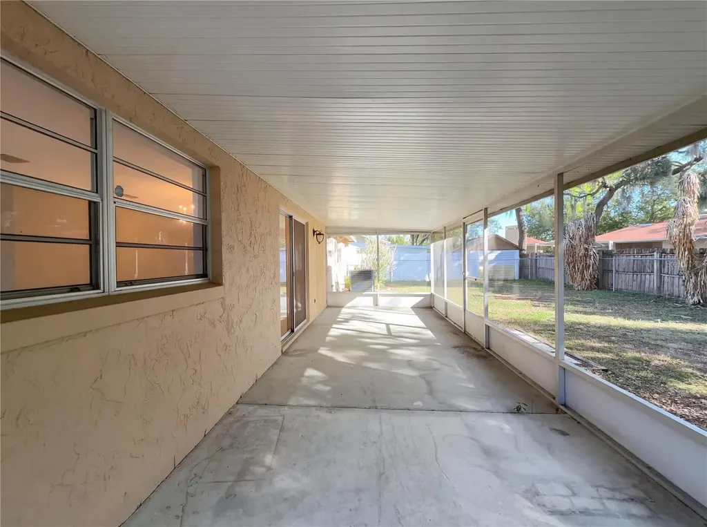1203 Bristolwood Street Brandon FL 33510