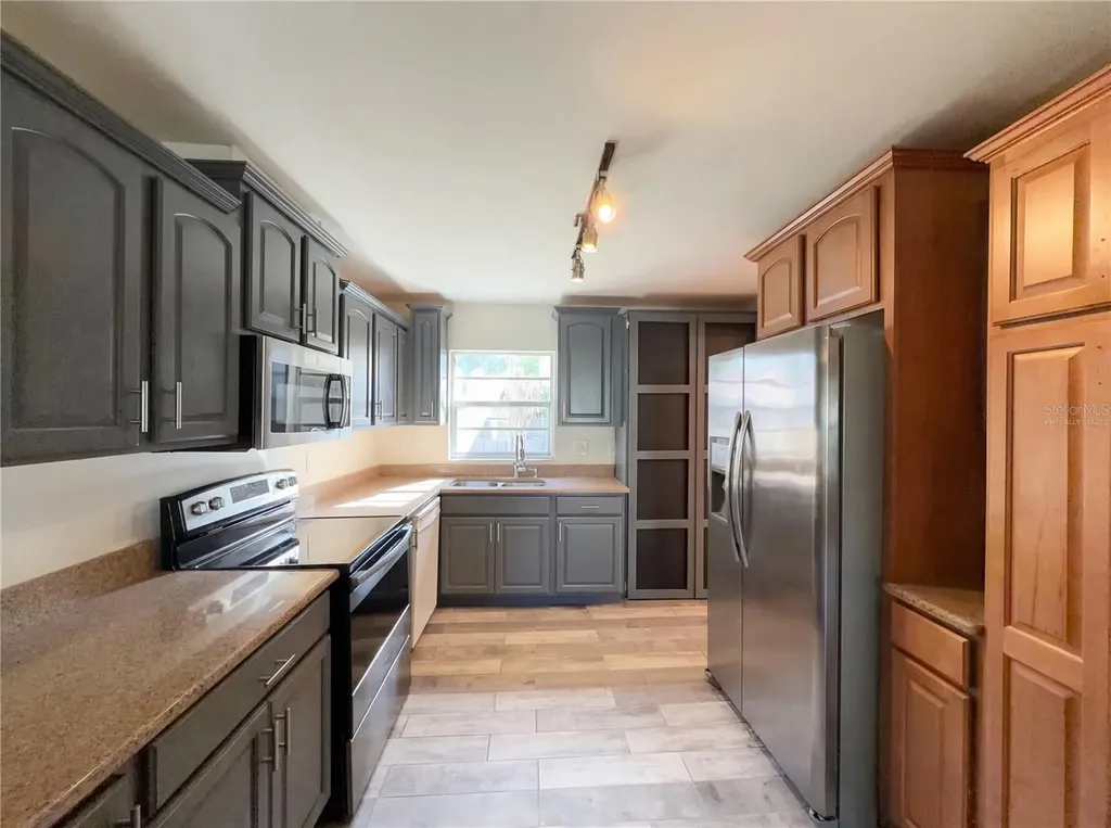 1203 Bristolwood Street Brandon FL 33510