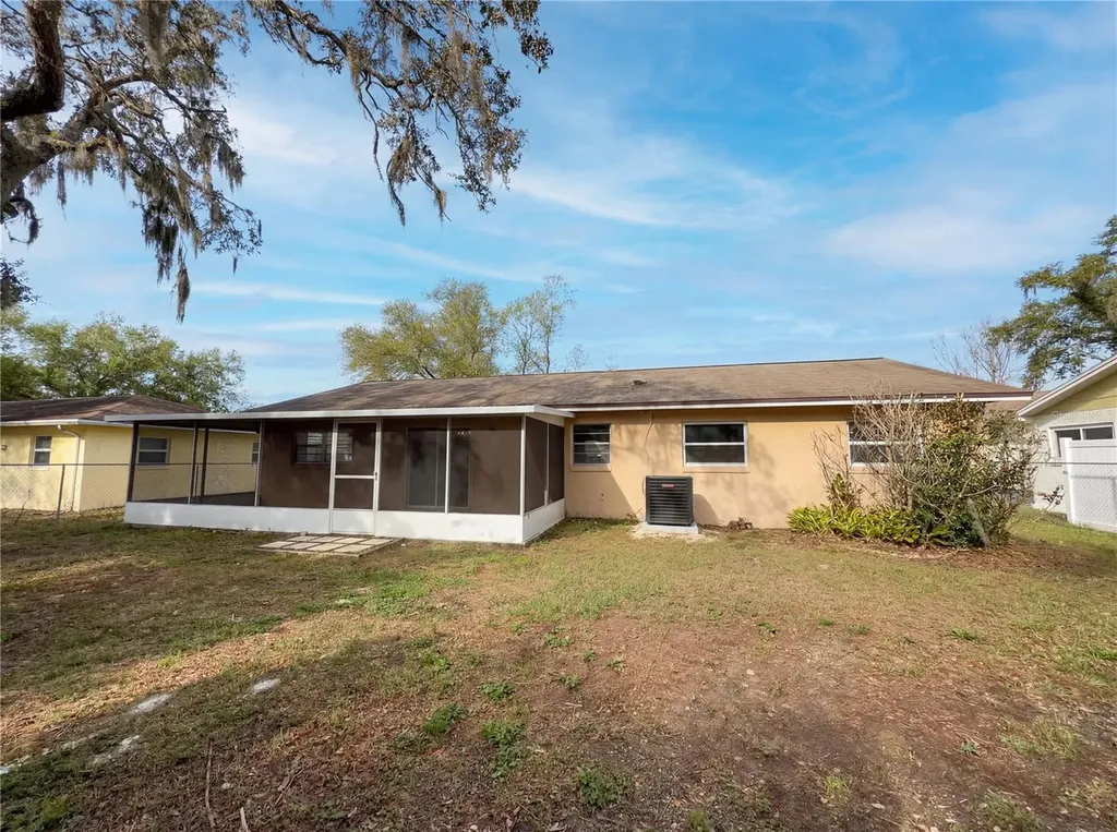 1203 Bristolwood Street Brandon FL 33510