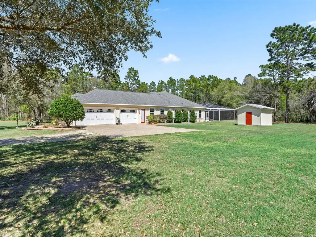 11370 SE 12th Lane Morriston FL 32668