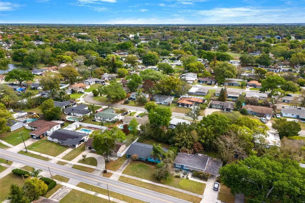 2923 Conway Gardens Road Orlando FL 32806