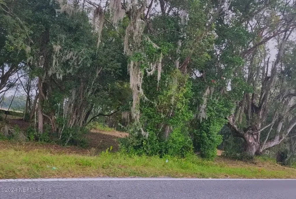 1250 Huntington Road Crescent City FL 32112