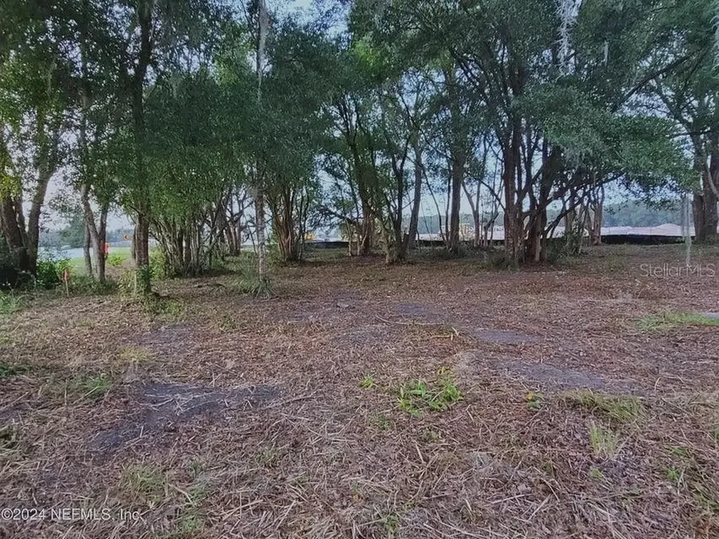 1250 Huntington Road Crescent City FL 32112