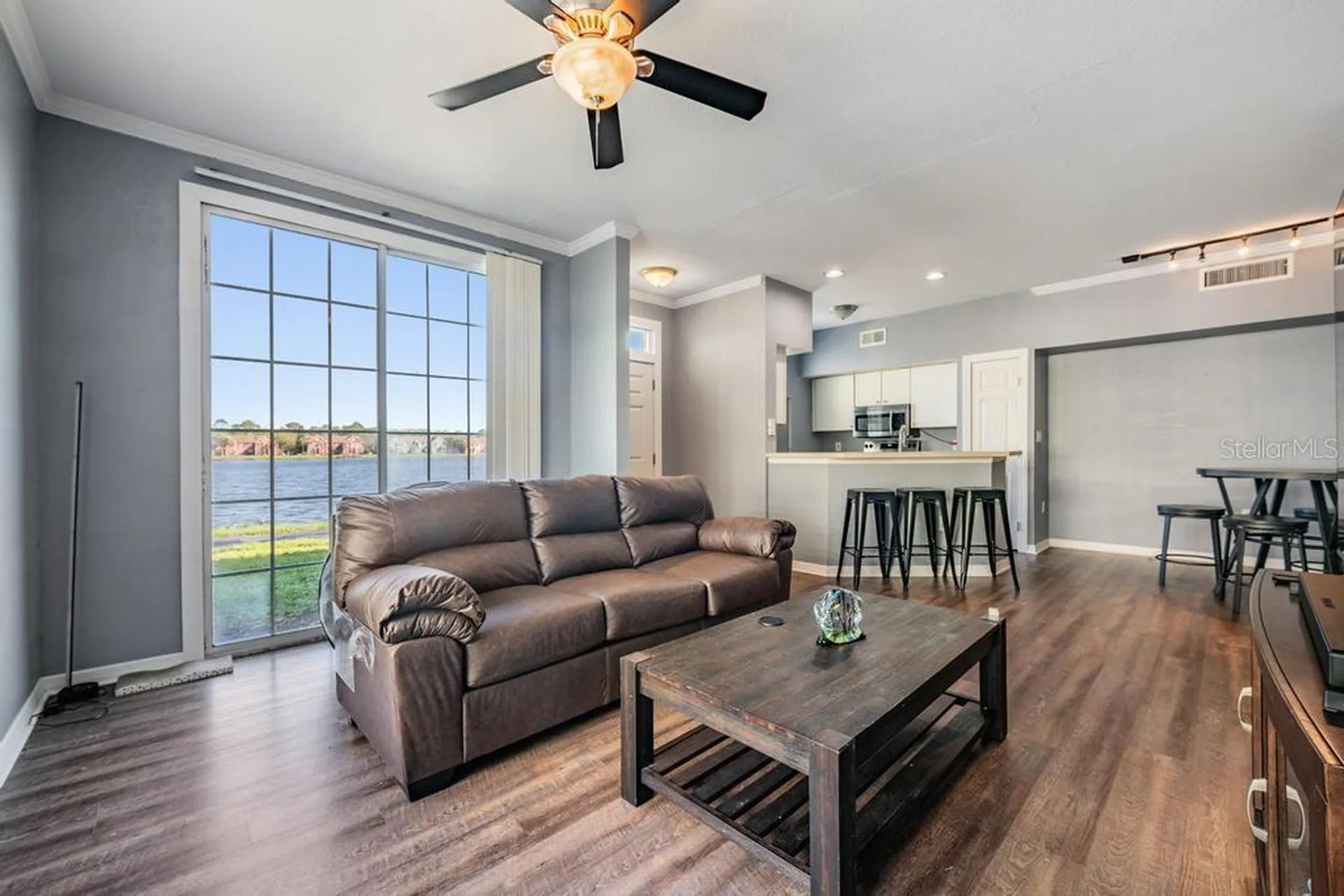 9552 Lake Chase Island Way Tampa FL 33626