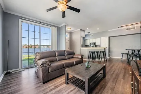 9552 Lake Chase Island Way Tampa FL 33626