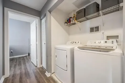9552 Lake Chase Island Way Tampa FL 33626