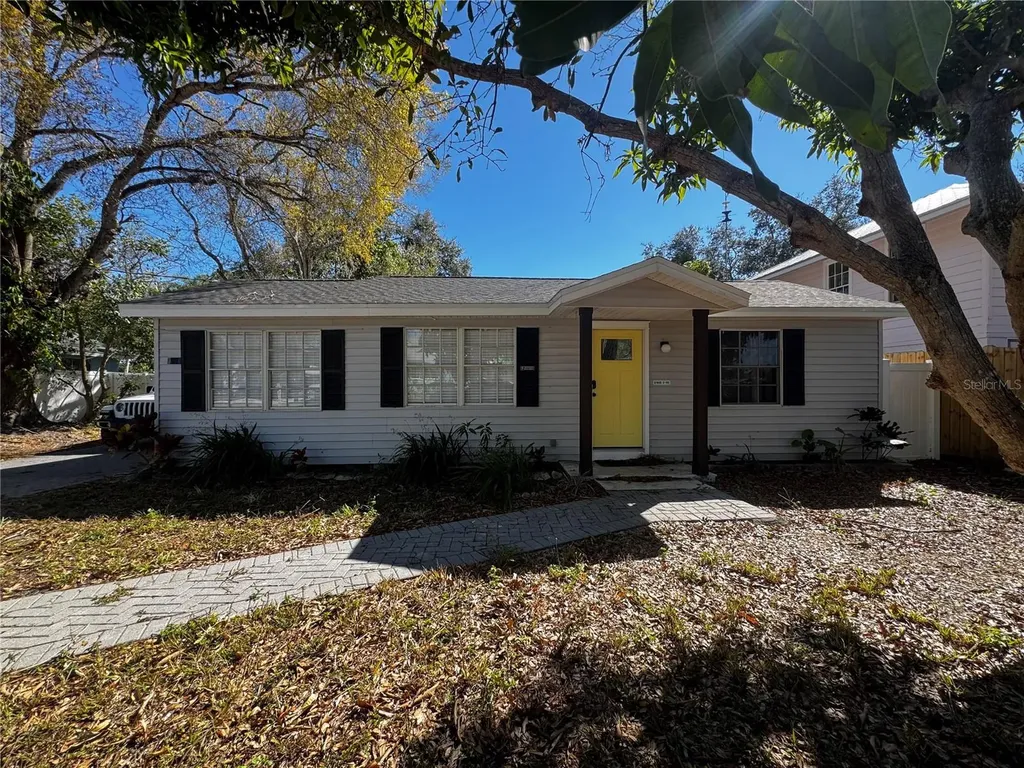3008 Hillview Street Sarasota FL 34239