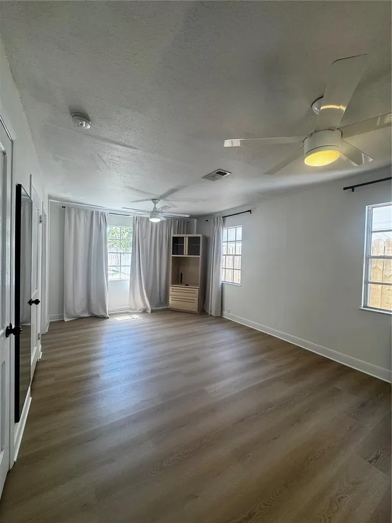 3008 Hillview Street Sarasota FL 34239