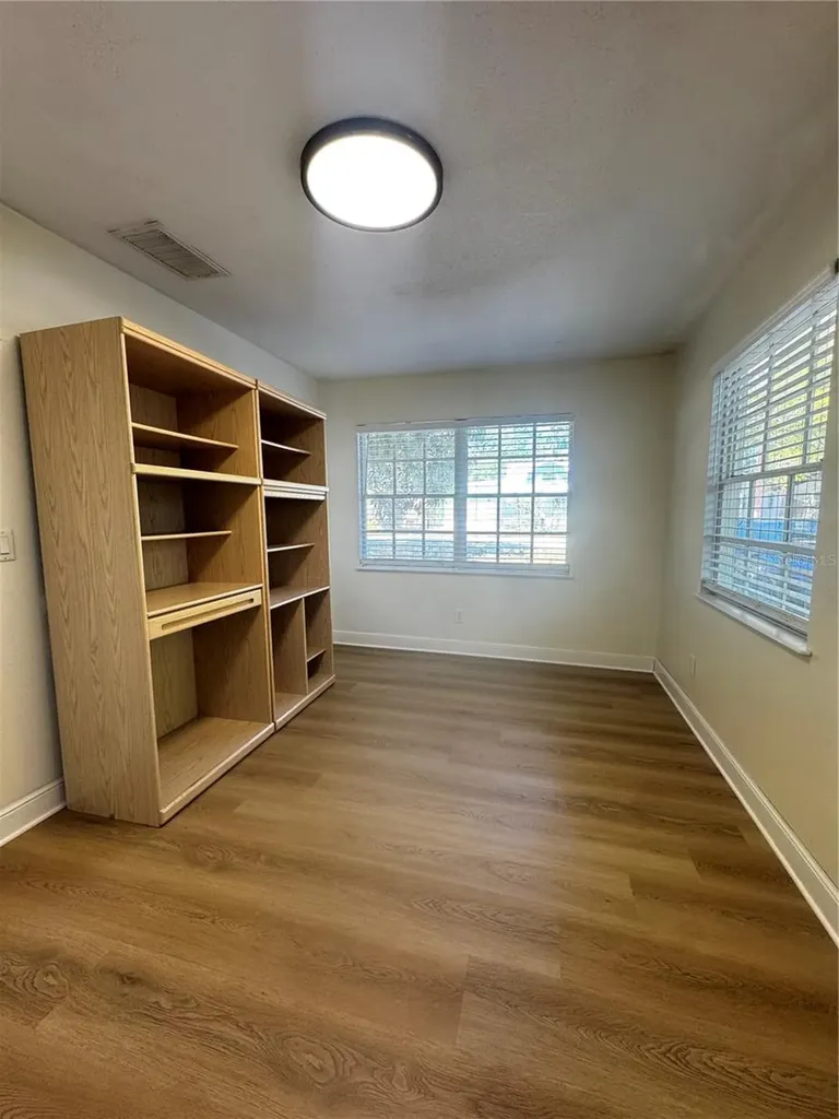 3008 Hillview Street Sarasota FL 34239