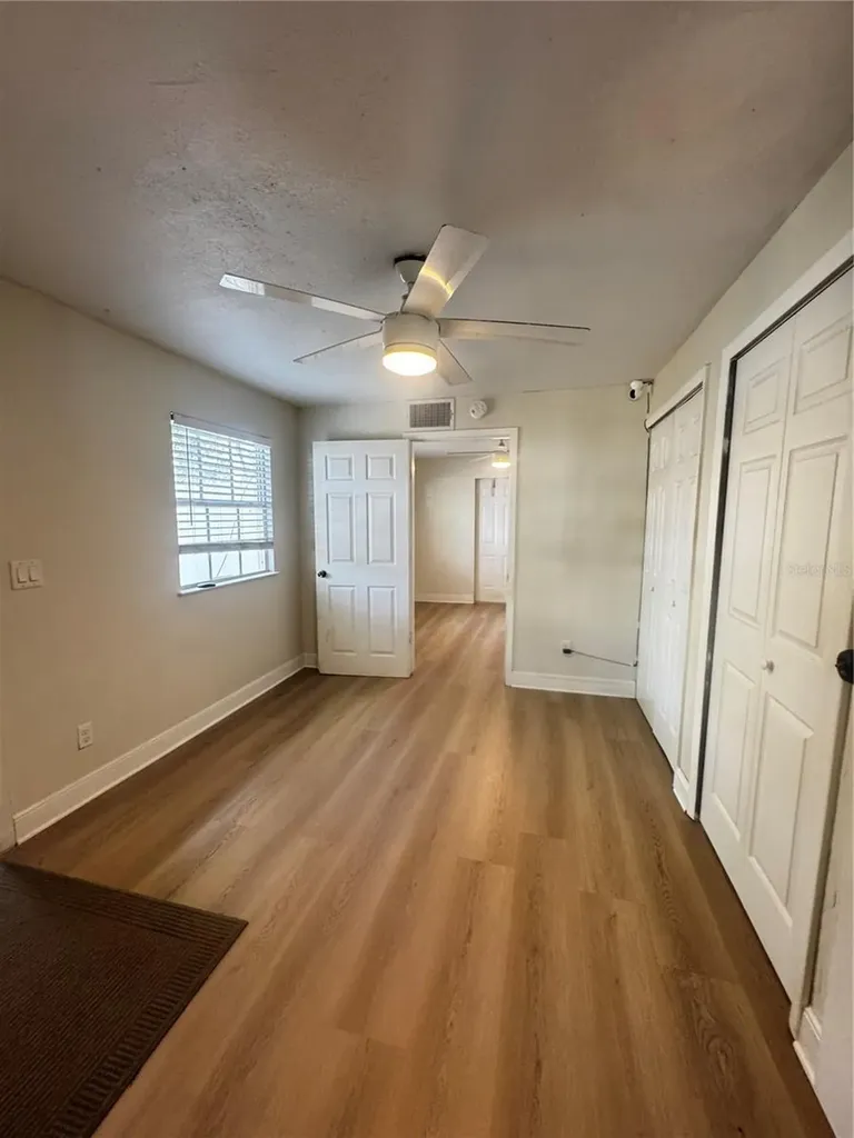 3008 Hillview Street Sarasota FL 34239