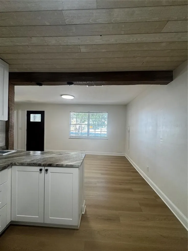 3008 Hillview Street Sarasota FL 34239