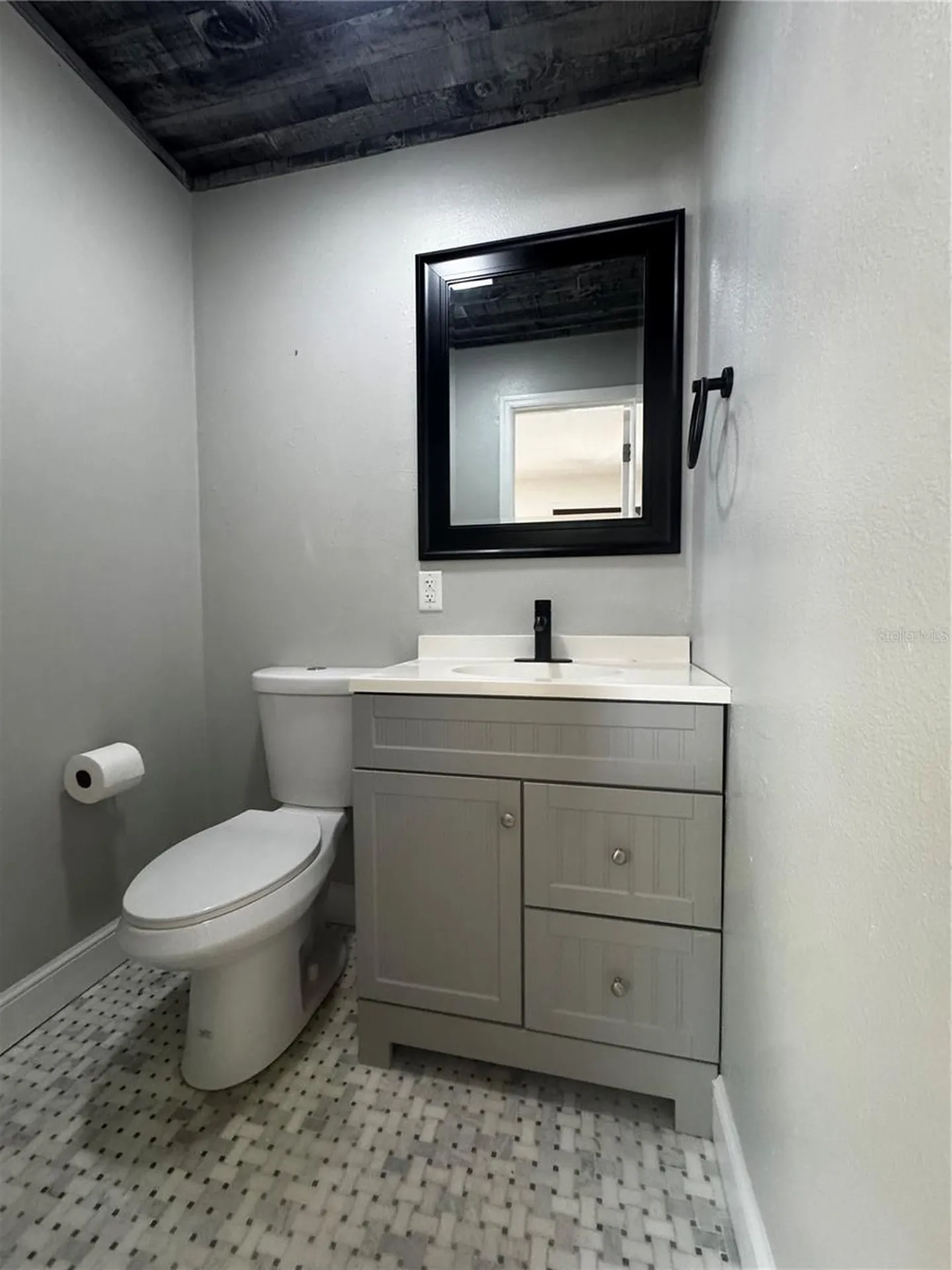 3008 Hillview Street Sarasota FL 34239