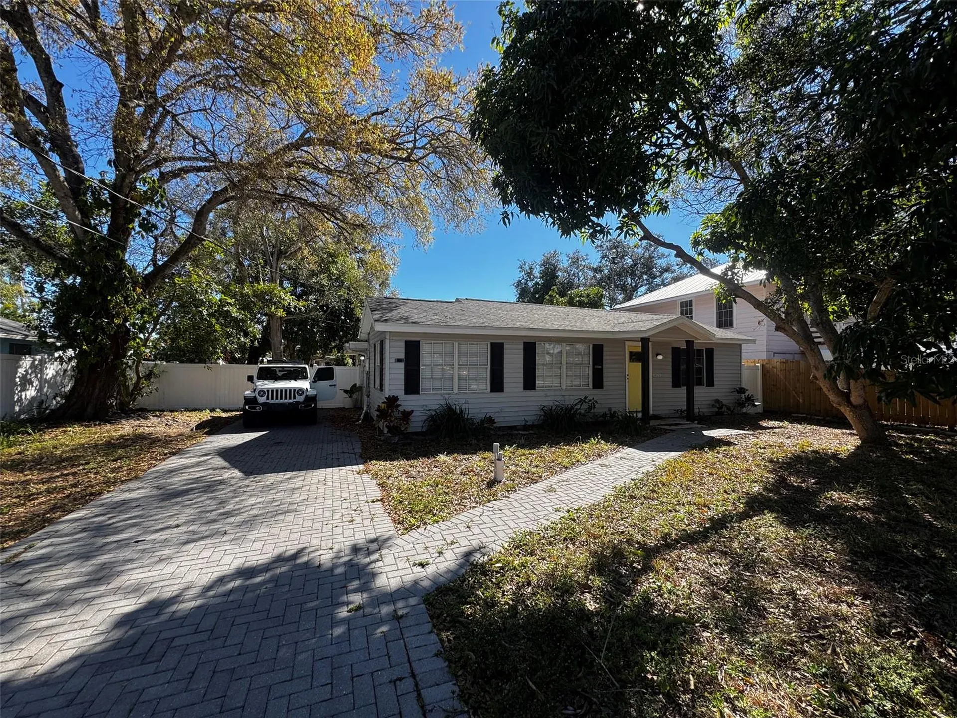 3008 Hillview Street Sarasota FL 34239
