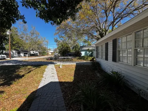 3008 Hillview Street Sarasota FL 34239