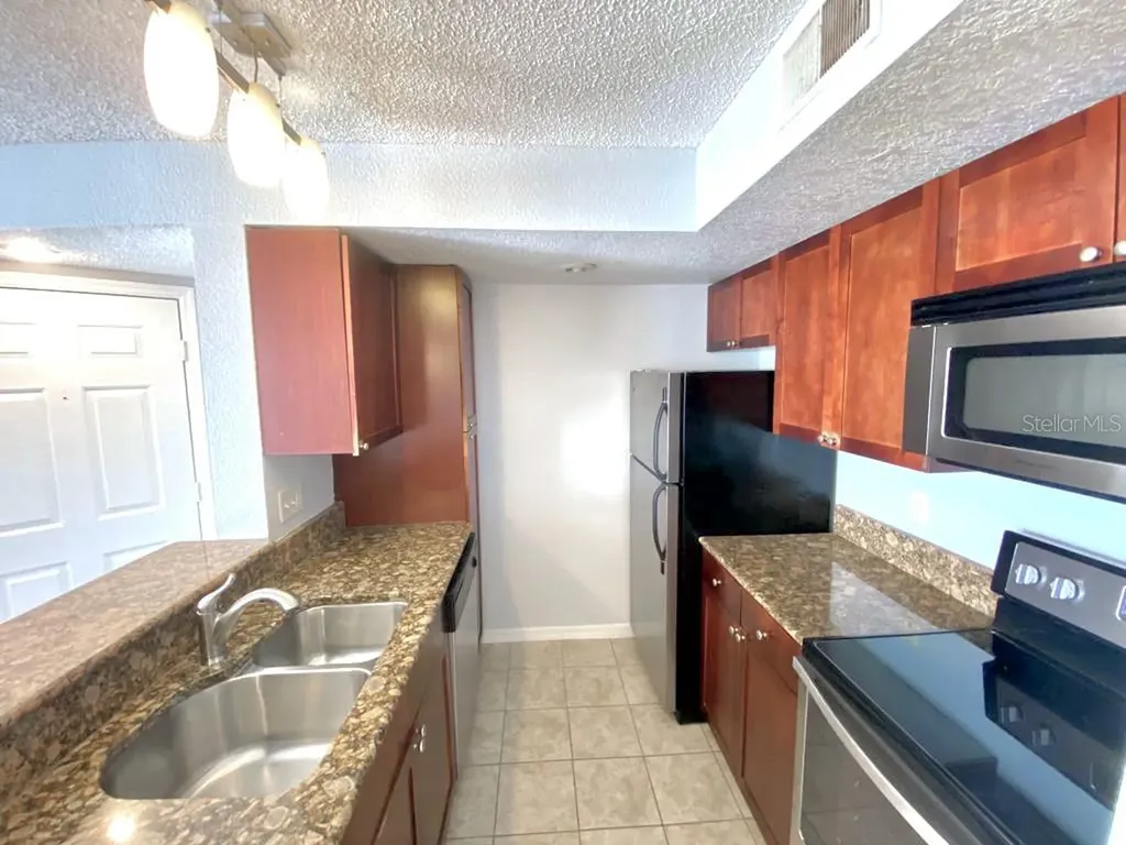 5152 Conroy Road Orlando FL 32811