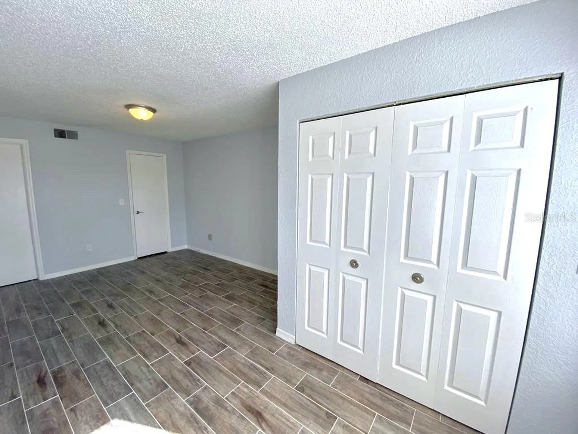 5152 Conroy Road Orlando FL 32811