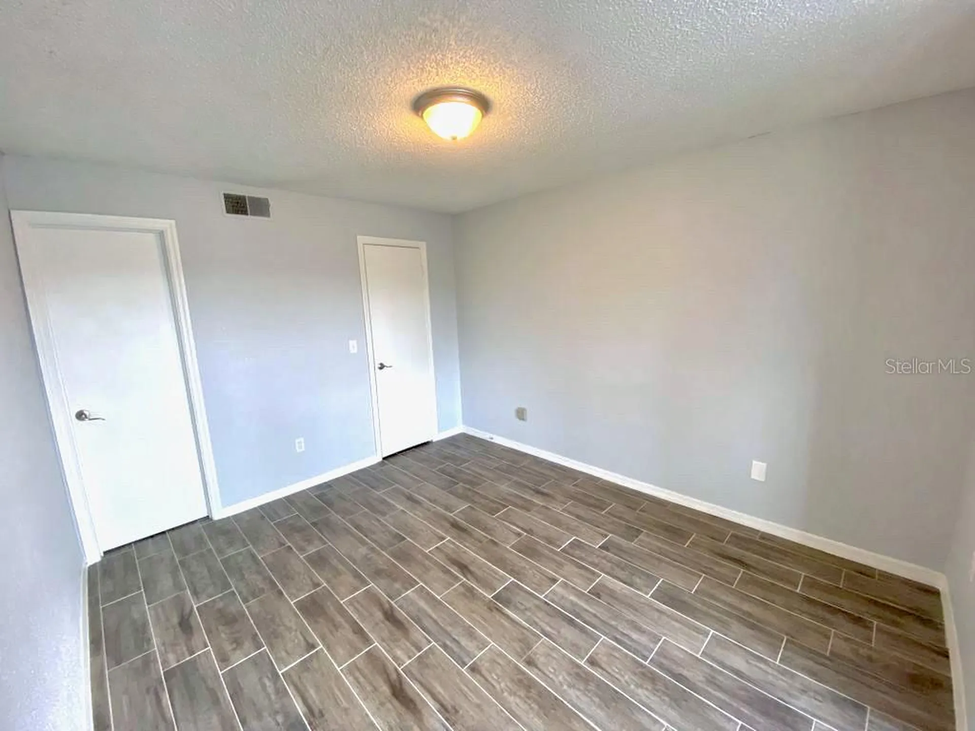 5152 Conroy Road Orlando FL 32811