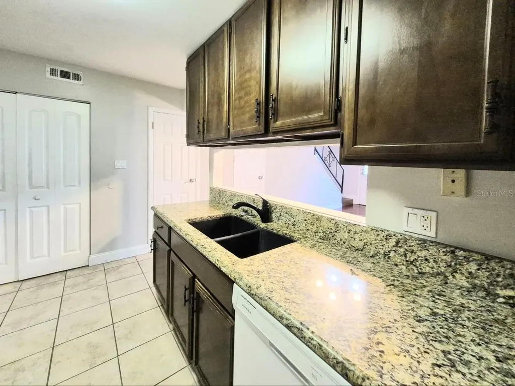 3203 W Tacon Street Tampa FL 33629