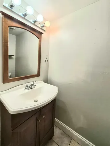 3203 W Tacon Street Tampa FL 33629