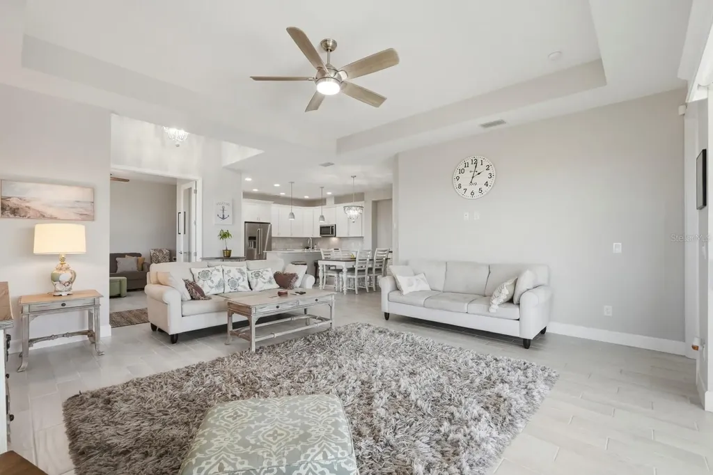 896 Coral Reef Way Daytona Beach FL 32124