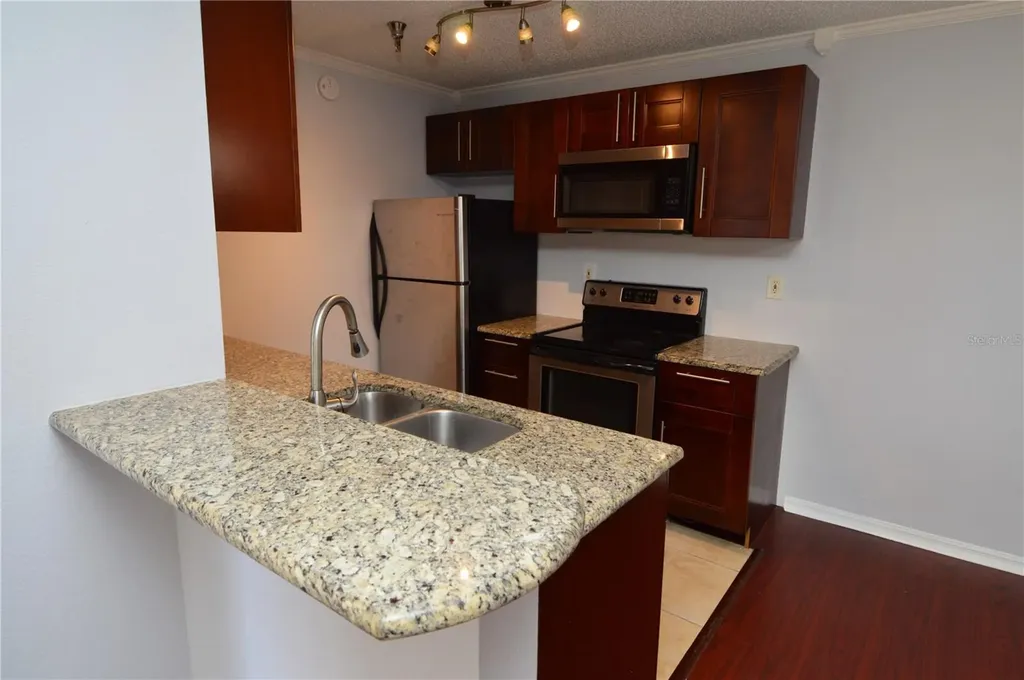 10265 Gandy Boulevard N St Petersburg FL 33702