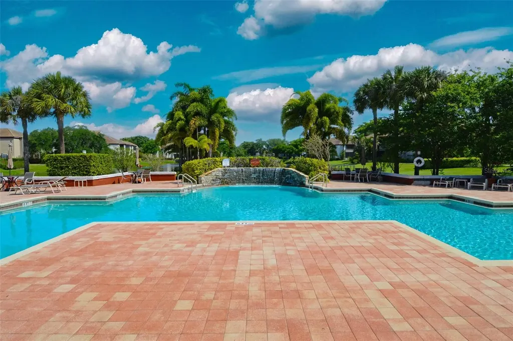 10265 Gandy Boulevard N St Petersburg FL 33702