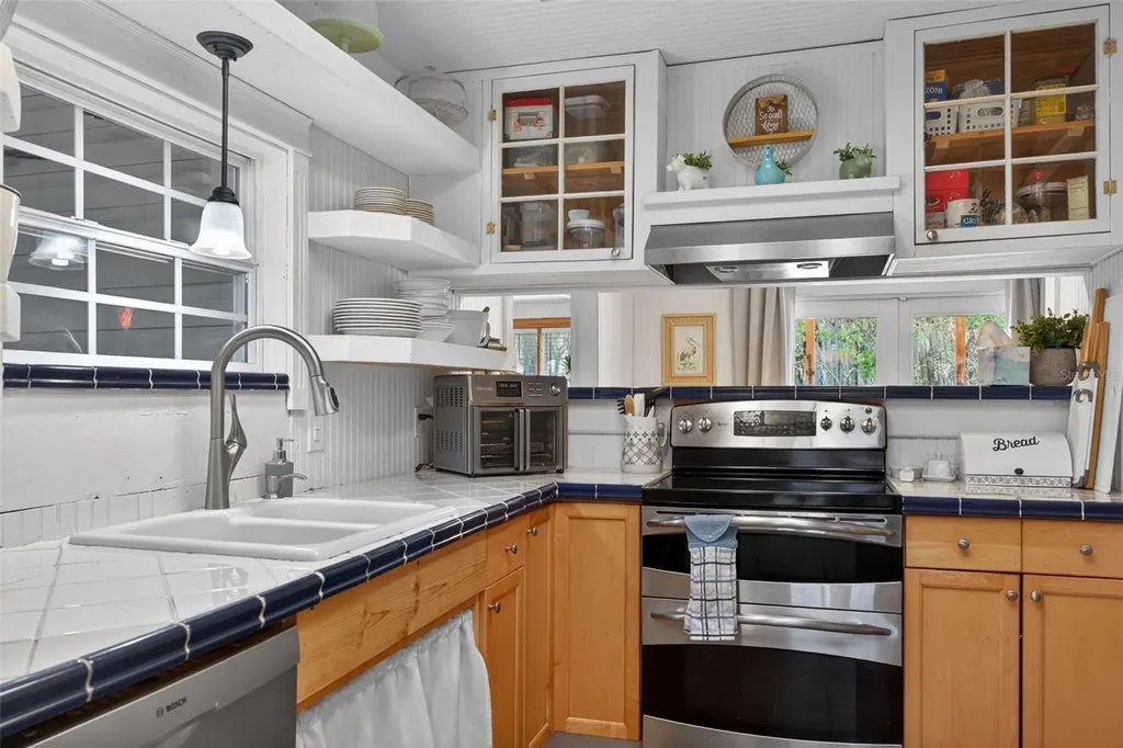 5572 S Marlin Point Floral City FL 34436